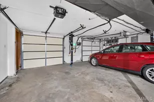 7915 Camelot Ln, Saint Louis, MO 63123 - Photo 28