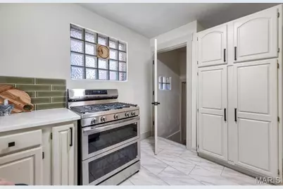 7425 Melrose Avenue, Saint Louis, MO 63130 - Photo 18
