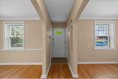 8105 Delmar Boulevard, University City, MO 63130 - Photo 4