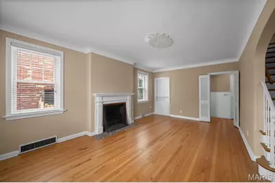 8105 Delmar Boulevard, University City, MO 63130 - Photo 6