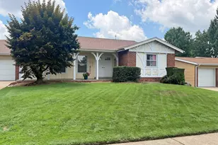 2105 Barcelona Dr, Florissant, MO 63033 - Photo 1