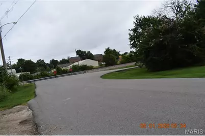 105 West Avenue, Eureka, MO 63025 - Photo 2