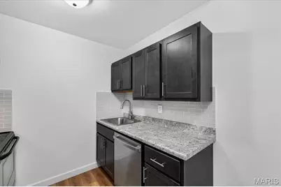 10401 Briarbend Drive #9, Saint Louis, MO 63146 - Photo 16