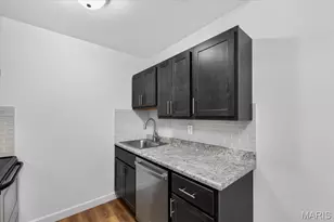 10401 Briarbend Dr, Saint Louis, MO 63146 - Photo 16