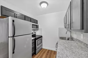 10401 Briarbend Dr, Saint Louis, MO 63146 - Photo 14
