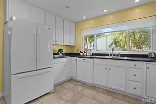 12925 Weatherfield Dr, Unincorporated, MO 63146 - Photo 14
