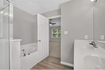 546 Springhurst Parkway, O'Fallon, MO 63368 - Photo 24