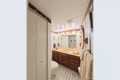 10035 Sakura Drive, Saint Louis, MO 63128 - Photo 10