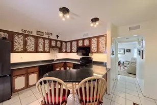 10035 Sakura Dr, Saint Louis, MO 63128 - Photo 8