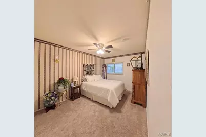 10035 Sakura Drive, Saint Louis, MO 63128 - Photo 18