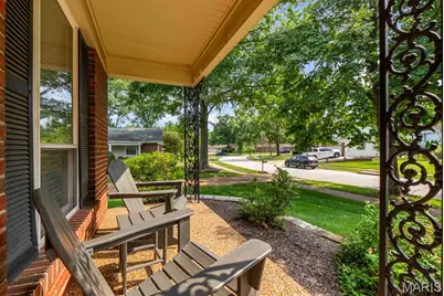107 Lea Meadows Drive, Ballwin, MO 63011 - Photo 4