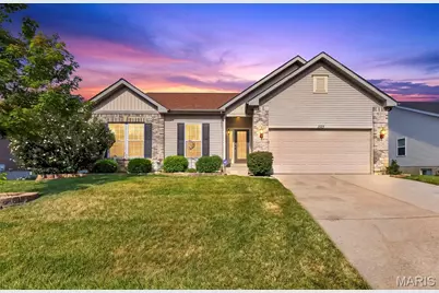 1125 Crystal Creek Parkway, Wentzville, MO 63385 - Photo 1