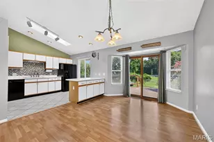 981 Wynstay Cir, Saint Louis, MO 63088 - Photo 6