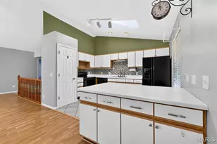 981 Wynstay Cir, Saint Louis, MO 63088 - Photo 8