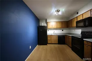 12812 Portulaca Dr, Saint Louis, MO 63146 - Photo 8