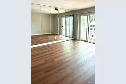 1960 Marine Terrace Drive #H, Maryland Heights, MO 63146 - Photo 2
