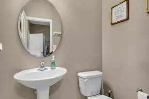 1001 Patricia Ann Dr, Wentzville, MO 63385 - Photo 20