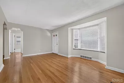 659 Deerhurst Drive, Saint Louis, MO 63119 - Photo 8