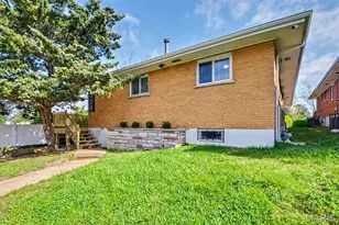 329 Eichelberger St, Saint Louis, MO 63111 - Photo 4