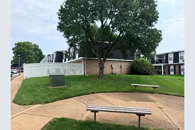 840 Dumont Place, Saint Louis, MO 63125 - Photo 24