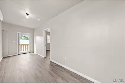 318 Broadway Street, Elsberry, MO 63343 - Photo 14