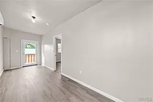 318 Broadway St, Elsberry, MO 63343 - Photo 14