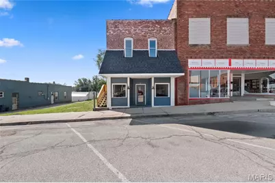 318 Broadway Street, Elsberry, MO 63343 - Photo 1