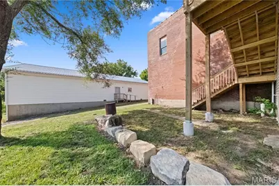 318 Broadway Street, Elsberry, MO 63343 - Photo 36