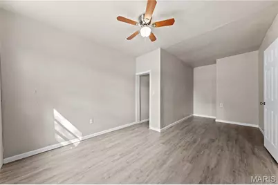 318 Broadway Street, Elsberry, MO 63343 - Photo 16