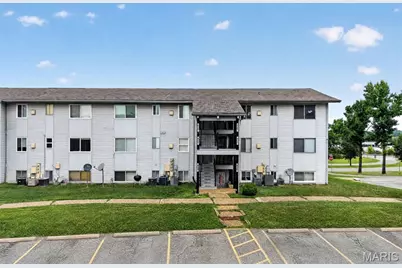 1823 Gascony Parc Drive #1823, Lake Saint Louis, MO 63367 - Photo 6