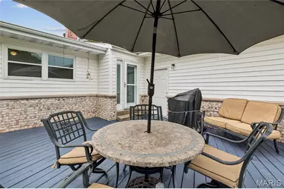 2700 Delaware Drive, Florissant, MO 63033 - Photo 30