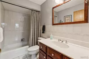2700 Delaware Dr, Florissant, MO 63033 - Photo 20