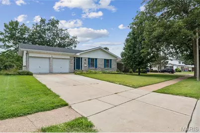 2700 Delaware Drive, Florissant, MO 63033 - Photo 28