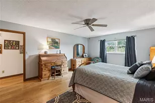 2700 Delaware Dr, Florissant, MO 63033 - Photo 16