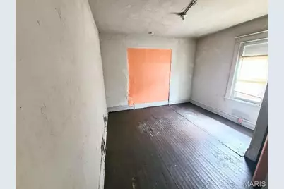 4446 Kenneth Place, Saint Louis, MO 63115 - Photo 10