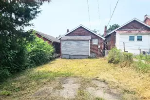 4446 Kenneth Pl, Saint Louis, MO 63115 - Photo 6