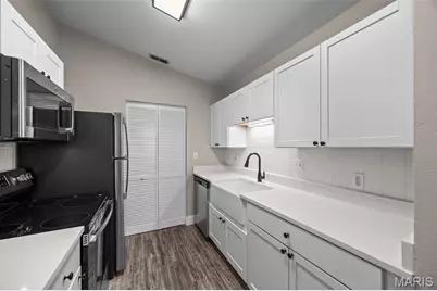 2419 Sandalwood Creek Court #F, Wildwood, MO 63038 - Photo 10