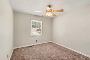 6780 Lesli Mari Ct, Florissant, MO 63033 - Photo 8