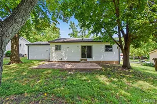 6780 Lesli Mari Ct, Florissant, MO 63033 - Photo 20