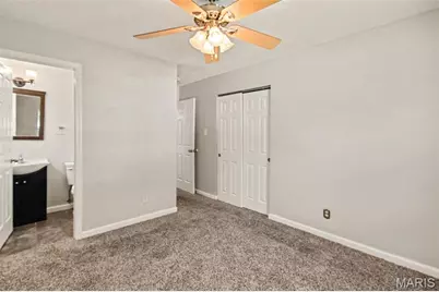 6780 Lesli Mari Court, Florissant, MO 63033 - Photo 8