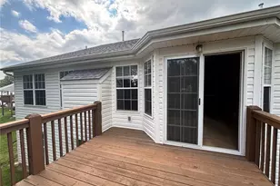 620 Grayhawk Cir, Wentzville, MO 63385 - Photo 2