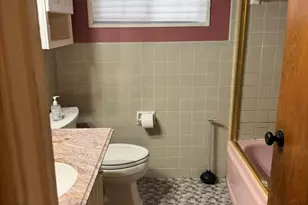 10016 Lakemoor Dr, Saint Louis, MO 63136 - Photo 14