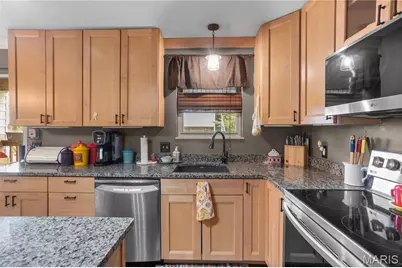 280 Carmel Woods Drive, Ballwin, MO 63021 - Photo 6