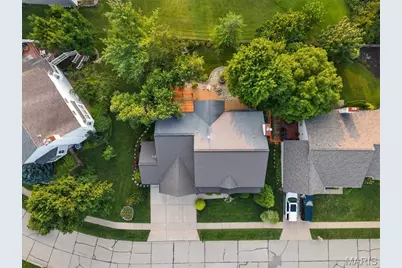 3559 Burgundy Way Drive, Saint Louis, MO 63129 - Photo 18