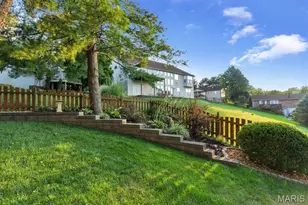 3559 Burgundy Way Dr, Saint Louis, MO 63129 - Photo 12
