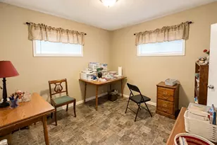 705 McClain St, Richland, MO 65556 - Photo 14