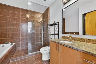 1627 Locust St, Saint Louis, MO 63103 - Photo 16