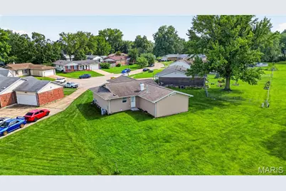 3689 Whispering Woods Drive, Florissant, MO 63031 - Photo 24