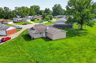 3689 Whispering Woods Dr, Florissant, MO 63031 - Photo 24