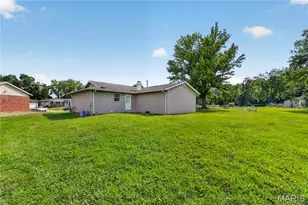 3689 Whispering Woods Dr, Florissant, MO 63031 - Photo 22